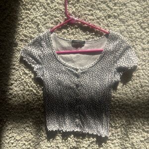 brandy melville white and blue floral zelly top